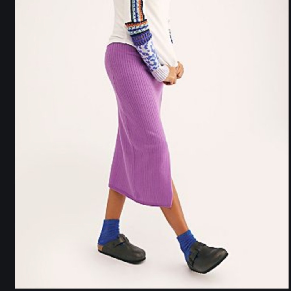 NWOT FREE PEOPLE PURPLE SKYLINE MIDI SKIRT Z48-6
